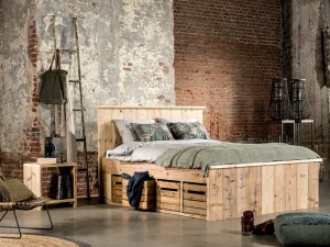 Steigerhouten bed met fruitkistjes - Livengo